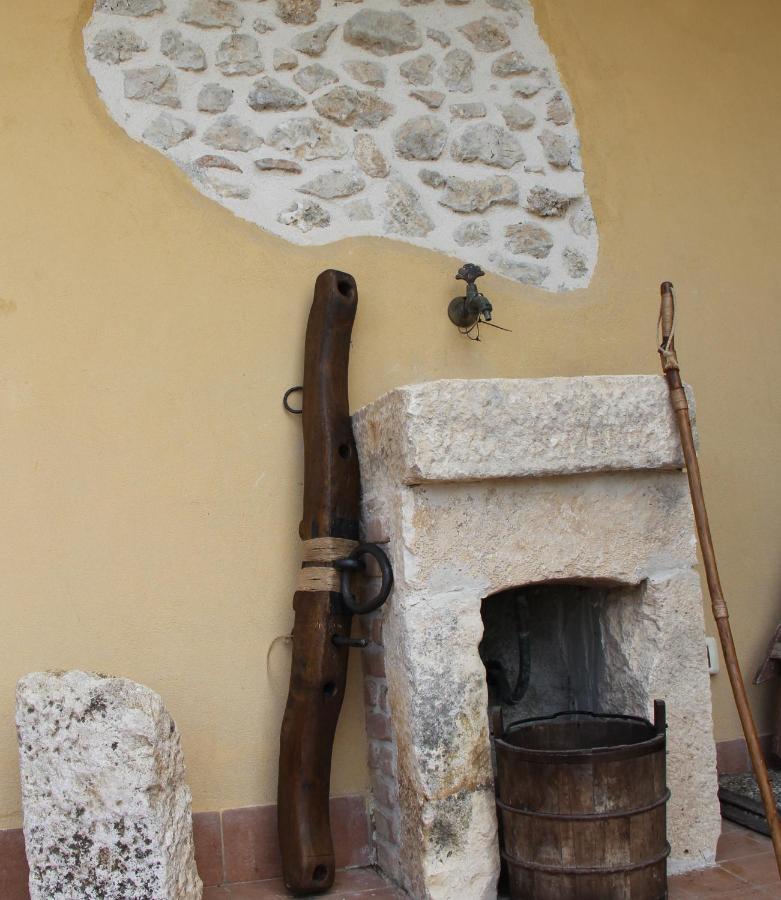 Il Pagliarello Di Villa San Giovanni San Demetrio ne' Vestini Dış mekan fotoğraf